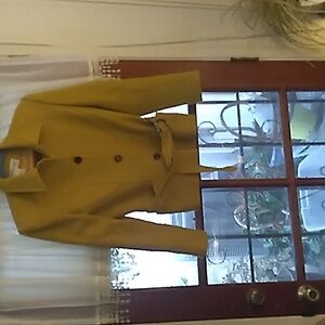 Jones  New York women gold Jacket  size.8